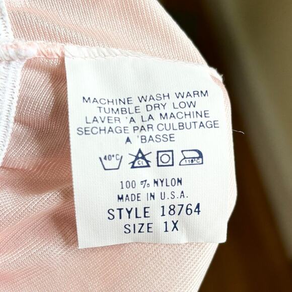 VTG Lace Trimmed High Rise Pull On Slip Shorts Lingerie in Peachy Pink SZ M - Picture 6 of 8